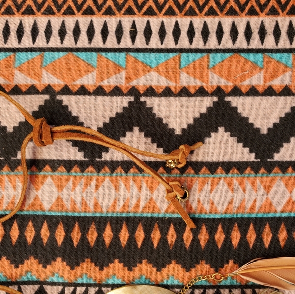 Shell Adjustable Necklace - Picture 6 of 8